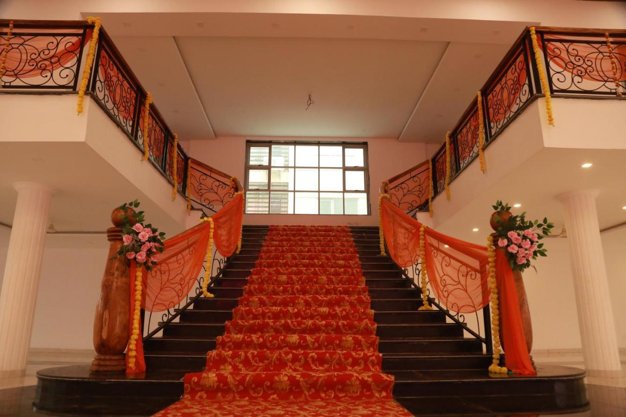 Hotel The Orange Flag, Phulambri Ganori Exteriér fotografie